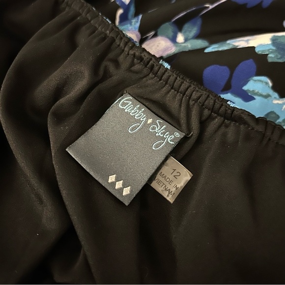 ❤️Gabby Skye Dress 12 - Picture 6 of 13